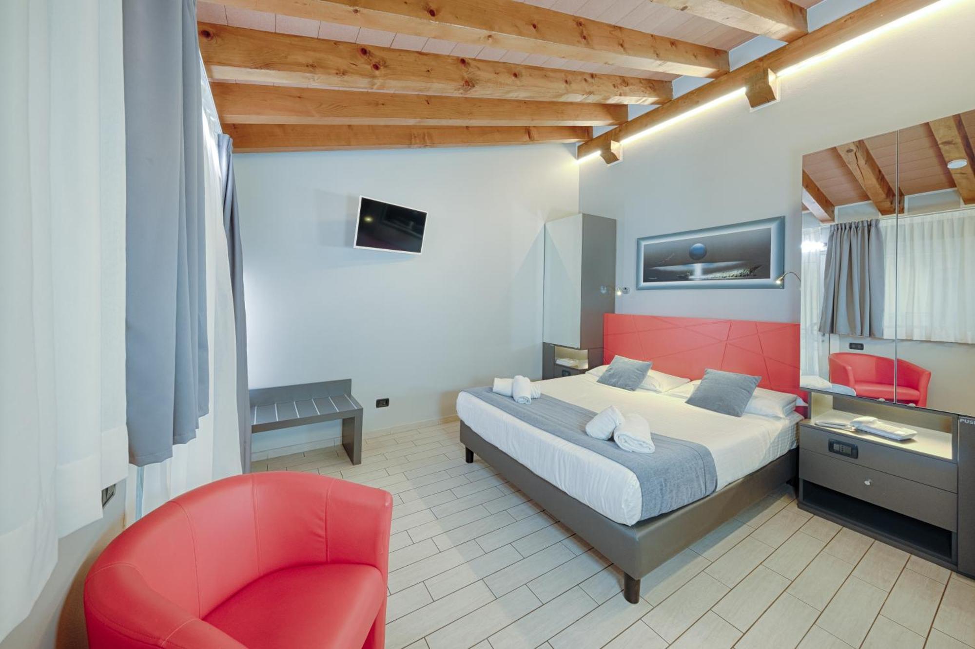 Fontana Hotel 3*
